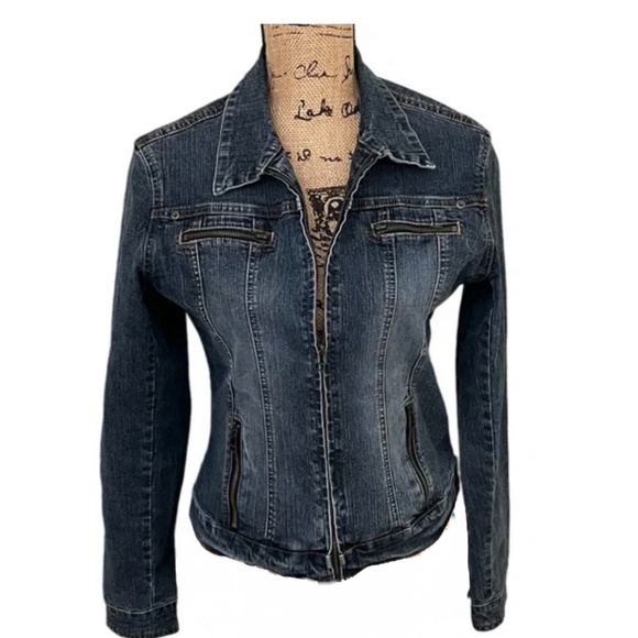 Small Tyte jean jacket - Picture 5 of 5